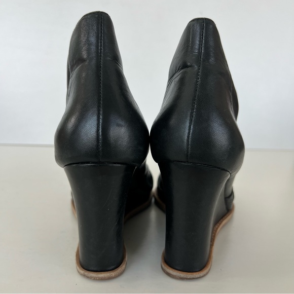 ♦️SOLD♦️BELLE SIGERSON MORRISON Black Leather Slip On Peep Toe Booties Heel Wedg - Picture 4 of 10